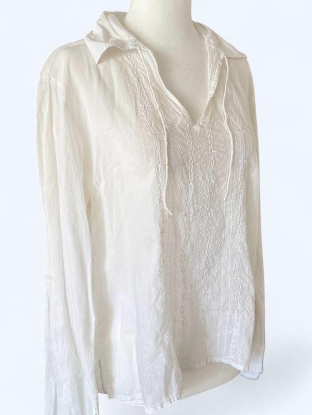 White Embroidered Peasant V-Neck Tunic Top Fairycore Boho Festival Beachy